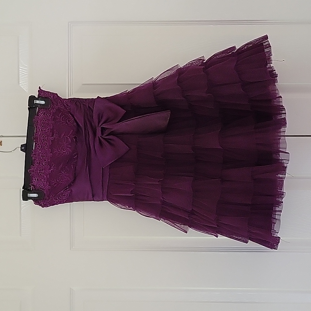 Purple strapless party/pagent dress